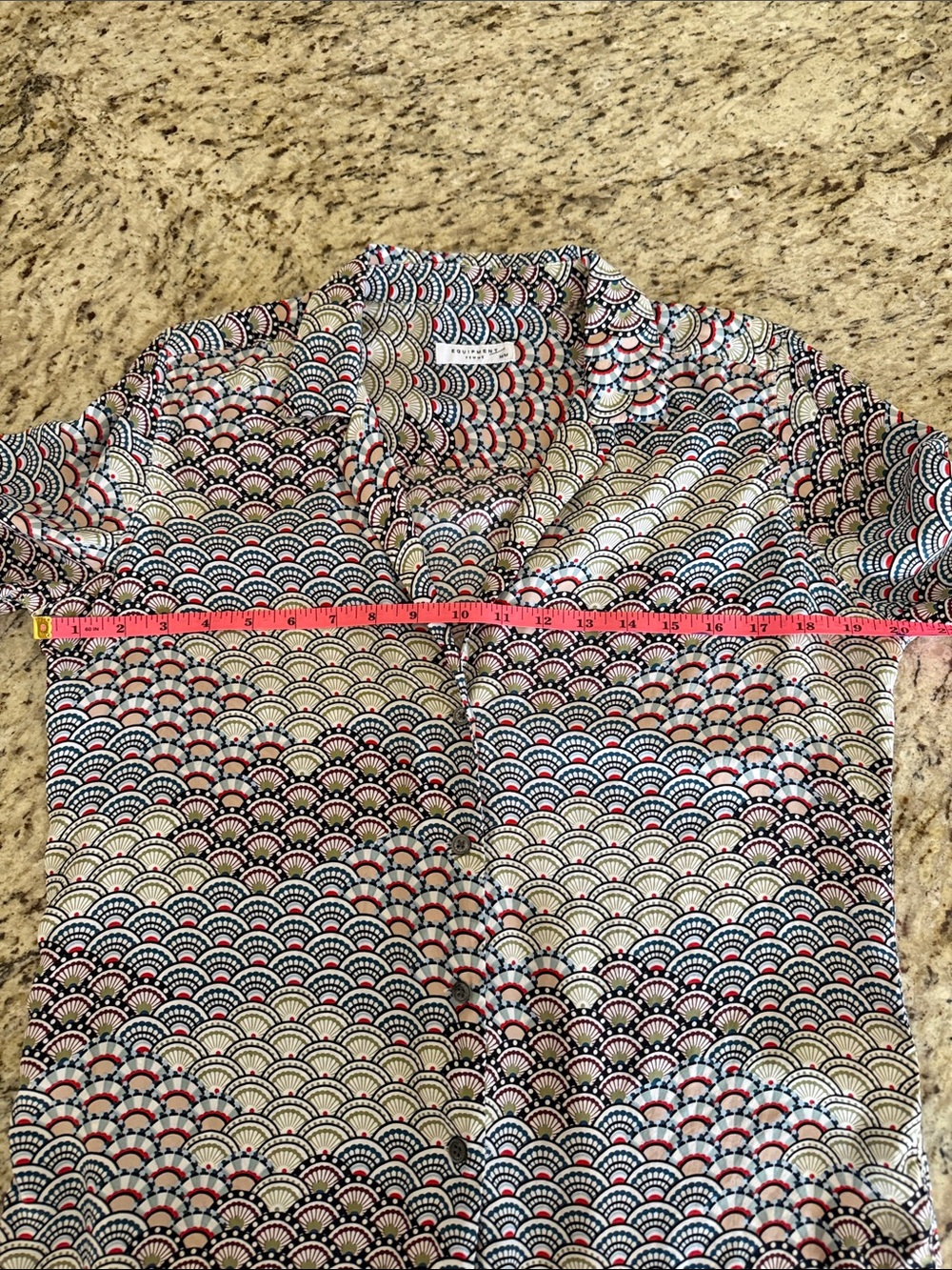 Equipment Femme Adalyn 100% Silk Art Deco Fan Print Blouse Asian Blue - Sz M - Picture 6 of 12